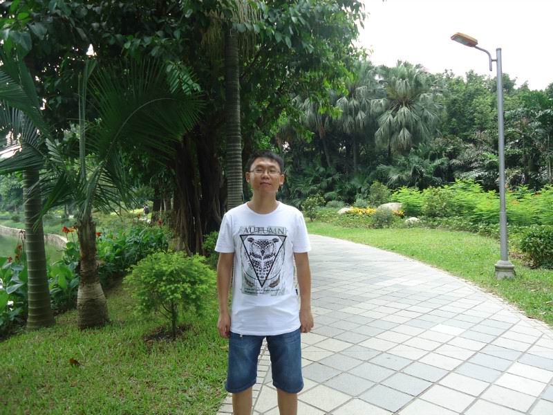 爱岗敬业保质量 无私贡献写年龄.jpg